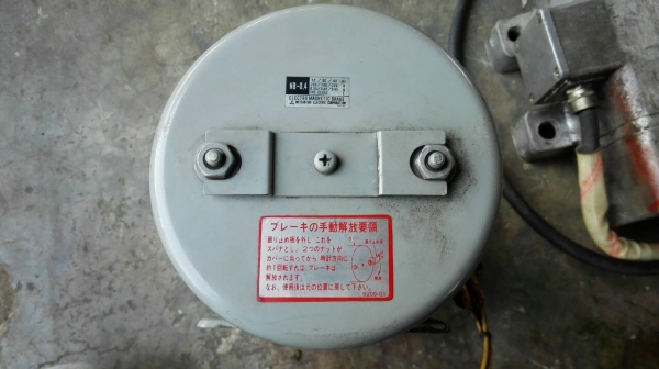 ==== SOLD ==== มอเตอร์ Mitsubishi มีเบรคในตัว 0.5 HP. ไฟ 220V. 3 สาย รุ่น Super-Line Japan สภาพสวย ใหม่มากๆวิ่งเงียบ!!