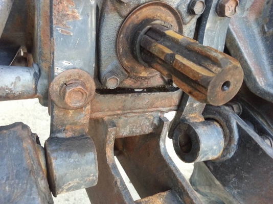 คูโบต้า L3408 Di 4 WD พร้อมใบมีดดันหน้าตราช้าง