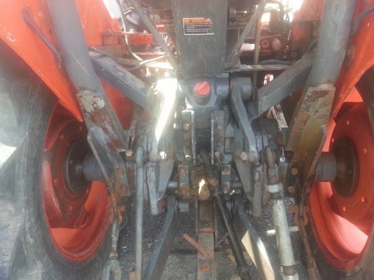 คูโบต้า L3408 Di 4 WD พร้อมใบมีดดันหน้าตราช้าง