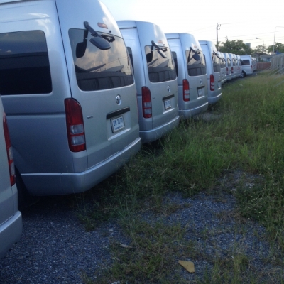 ขายรถตู้ TOYOTA COMUTER 2.5 ดีเซลปี 2012 VIP ไมล์แสนต้นๆทุกคัน ขายเหมารวม 40 คันๆละ 750000 ขายรถตู้ TOYOTA COMUTER 2.5 ดีเซลปี 2012 VIP ไมล์แสนต้นๆทุกคัน ขายเหมารวม 40 คันๆละ 750000