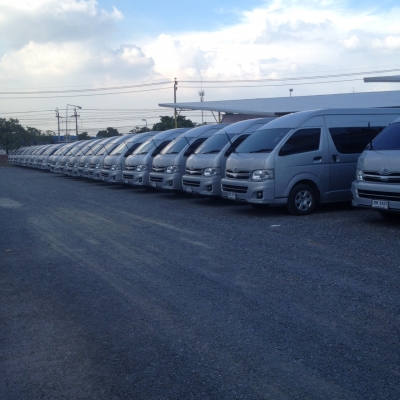 ขายรถตู้ TOYOTA COMUTER 2.5 ดีเซลปี 2012 VIP ไมล์แสนต้นๆทุกคัน ขายเหมารวม 40 คันๆละ 750000 ขายรถตู้ TOYOTA COMUTER 2.5 ดีเซลปี 2012 VIP ไมล์แสนต้นๆทุกคัน ขายเหมารวม 40 คันๆละ 750000