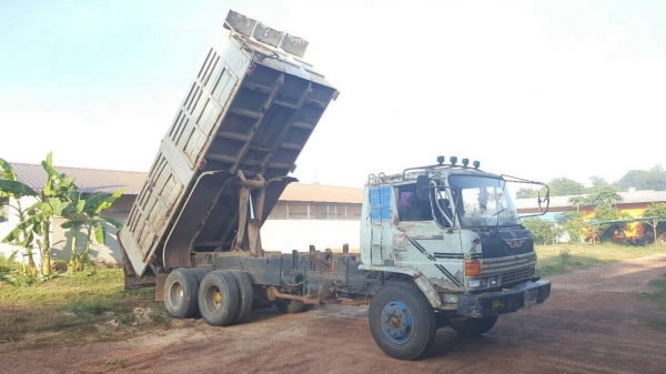 ขาย 10 ล้อดั้ม 2 เพลา คัสซี CHEVROLET เครื่อง 6HE1 195 แรงม้า เกียร์ ZF คัสซีสวย ช่วงล่าง+หัวเก๋ง SUMO เบรคลมดัน พาวเวอร์ ทะเบียนพร้อมโอน ขาย 10 ล้อดั้ม 2 เพลา คัสซี CHEVROLET เครื่อง 6HE1 195 แรงม้า เกียร์ ZF คัสซีสวย ช่วงล่าง+หัวเก๋ง SUMO เบรคลมดัน พาวเวอร์ ทะเบียนพร้อมโอน