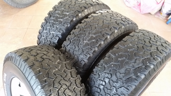 ล้อลายเล็บเหยี่ยว พร้อมยาง BF ล้อลายเล็บเหยี่ยว พร้อมยาง BF