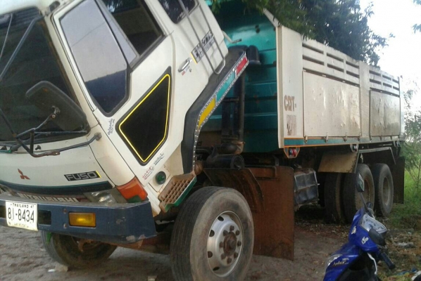 สิบล้อ มิตซู ไอ้หลง FN527 TF-054&times;&times;&times;195ดั้ม 2เพา สภาพดีสวยบางเดิมพร้อมใช้ เล่มทะเบียนพร้อมโอน