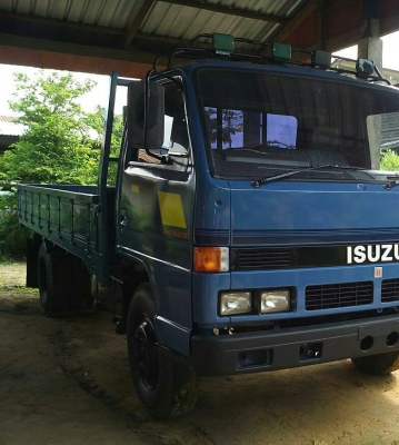 หกล้อ อีซูซุ NPR 115 ปี37เกียร์สั้น ช่วงยาว4.30ม สภาพดีสวยพร้อมใช้ ทะเบียนพร้อมโอน ราคา 375,000บ ต่อรองได้