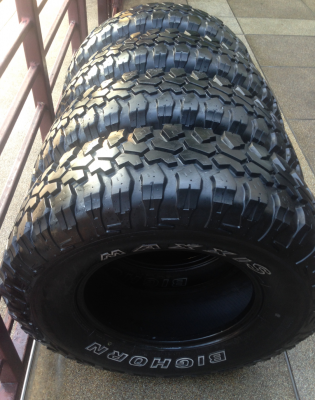 ยาง Mud Maxxis 265 75 16 ปลายปี11 ดอกเยอะ ราคาไม่แพง