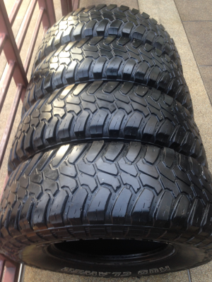 ยาง Mud Deestone 285 75 16 ปลายปี11 พร้อมใช้งาน