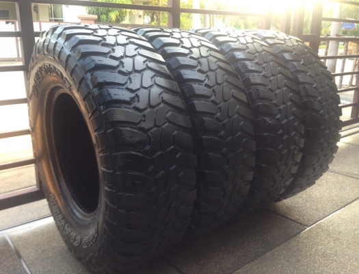 ยาง Mud Deestone 285 75 16 ปลายปี11 พร้อมใช้งาน