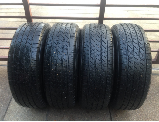 ยาง Michelin 265 65 17 สิ้นปี12 ดอกเต็ม เนื้อนิ่มๆ ใช้กันยาว