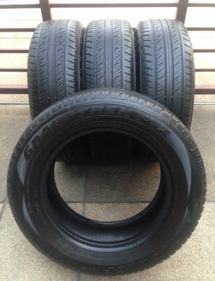 ยาง Dunlop 225 65 17 สิ้นปี13 ดอกสวย พร้อมใช้งาน ราคาไม่แพง