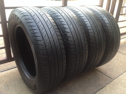 ยาง Dunlop 225 65 17 สิ้นปี13 ดอกสวย พร้อมใช้งาน ราคาไม่แพง