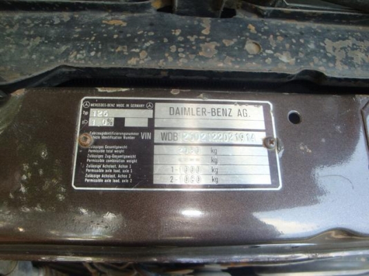 BENZ S-Class W126 รถรองอธิบดีดูแลอย่างดี พร้อมใช้งาน ตัวรถไม่มีผุ แอร์เย็นหายห่วง ไม่มีปัญหาความร้อน เครื่องเปลี่ยนใหม่ เบ๊นหัวฉีด แก๊ส 97 ลิตร พร้อมใช้งาน