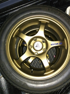 ล้อแม็กซ์4วงพร้อมยาง5000เท่านั้น