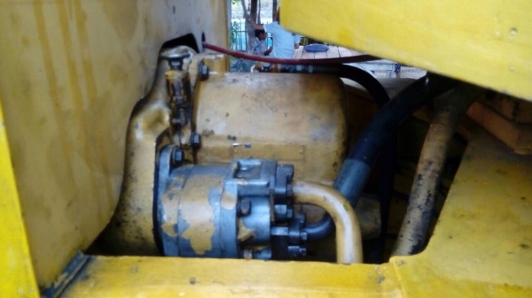 ขายรถตัก Komatsu 510 กรองเดี่ยว ต่อแขนแล้ว ราคาไม่แพงสนใจติดต่อ 081-9422533