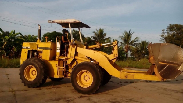 ขายรถตัก Komatsu 510 กรองเดี่ยว ต่อแขนแล้ว ราคาไม่แพงสนใจติดต่อ 081-9422533