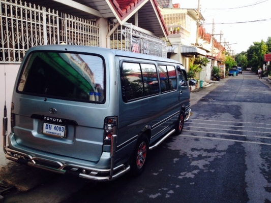 ขายรถตู้ TOYOTA หัวจรวดปี 94 เครื่องเดิมดีเซลแน่นๆ ราคา 98,000 บาท ติดต่อ คุณเอ๋ 092-6356419