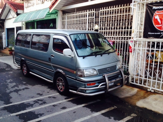 ขายรถตู้ TOYOTA หัวจรวดปี 94 เครื่องเดิมดีเซลแน่นๆ ราคา 98,000 บาท ติดต่อ คุณเอ๋ 092-6356419