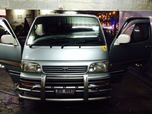ขายรถตู้ TOYOTA หัวจรวดปี 94 เครื่องเดิมดีเซลแน่นๆ ราคา 98,000 บาท ติดต่อ คุณเอ๋ 092-6356419