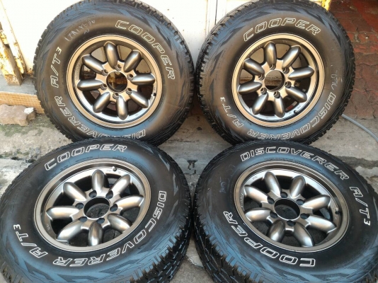 ขายล้อกล้วย 8 x 16 พร้อมยาง Cooper 265 x 70 x 16 AT