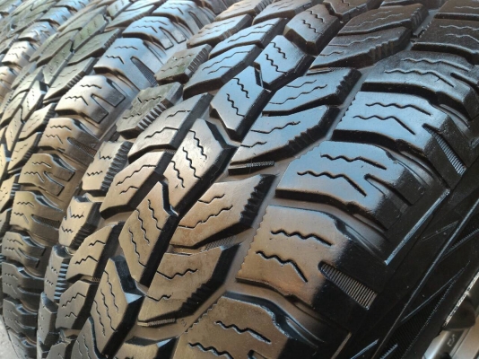 ขายล้อกล้วย 8 x 16 พร้อมยาง Cooper 265 x 70 x 16 AT ขายล้อกล้วย 8 x 16 พร้อมยาง Cooper 265 x 70 x 16 AT