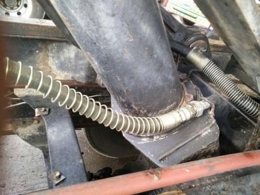 ขายกระบะสามมิตรแท้ พร้อมดั้ม และ ปั้ม (หลุดมัดจำ)