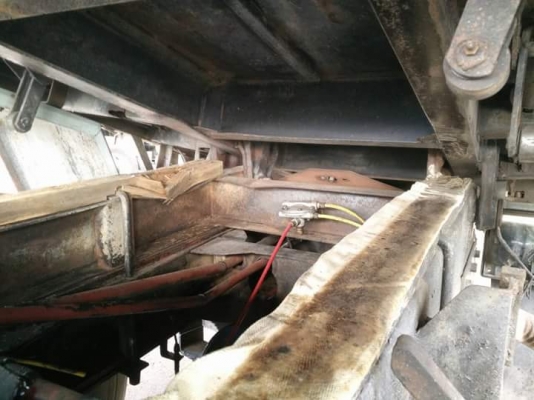 ขายกระบะสามมิตรแท้ พร้อมดั้ม และ ปั้ม (หลุดมัดจำ)