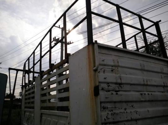 ขายกระบะสามมิตรแท้ ไม่ดั้ม ยาว 7เมตร พร้อมบาร์อ้อย (หลุดมัดจำ) ขายกระบะสามมิตรแท้ ไม่ดั้ม ยาว 7เมตร พร้อมบาร์อ้อย (หลุดมัดจำ)