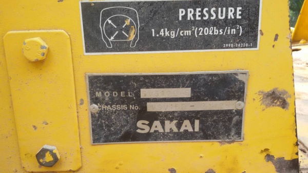 ขายรถบด SAKAI  sv512D เอกสารพร้อมโอนรถสวยพร้อมใช้ราคา 1,400,000 090-772-3710 090-772-3708