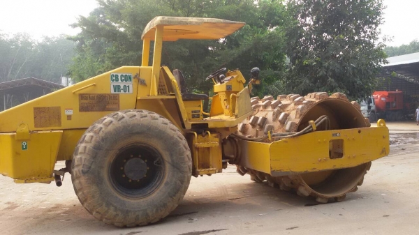 ขายรถบด SAKAI  sv512D เอกสารพร้อมโอนรถสวยพร้อมใช้ราคา 1,400,000 090-772-3710 090-772-3708