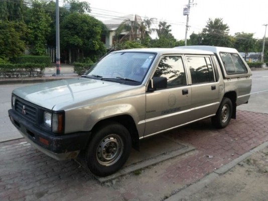 CYCLONE 4 ประตู เดิมๆ มือเดียว เครื่องดีเซล 2500 cc แน่นๆ คัสซีสวยเดิม ช่วงล่างดี ภายในดี แอร์เย็น ราคา 69000 บาท CYCLONE 4 ประตู เดิมๆ มือเดียว เครื่องดีเซล 2500 cc แน่นๆ คัสซีสวยเดิม ช่วงล่างดี ภายในดี แอร์เย็น ราคา 69000 บาท