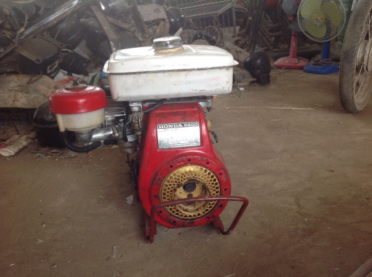 ขายเครื่องHONDA g200. พร้อมก้นหอย2นิ้ว