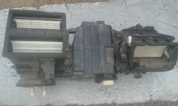 ตู้แอร์ คอยเย็น chevrolet aveo