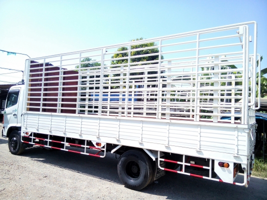6 ล้อกลาง  *Euro.3*  HINO *ซีรีย์500*  FC9J  175 แรงม้า *คอมมอนเรว*  *ยาว 6.50 ม.*  รถสวยเดิม+สวยจริง * รถห้างแท้ * มีเล่มพร้อม*
