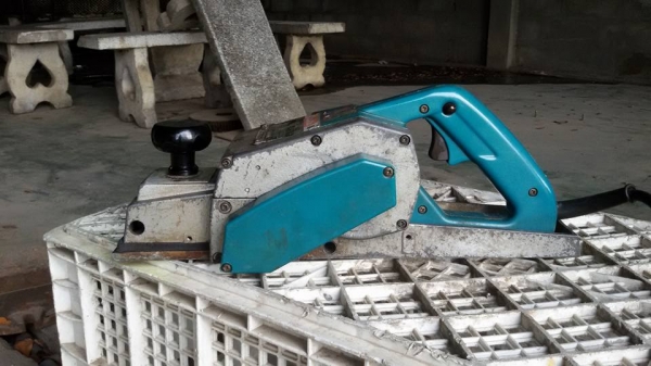 ขาย กบไฟฟ้า Makita 1100