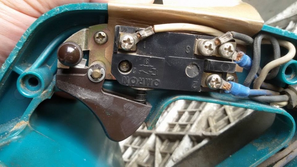 ขาย กบไฟฟ้า Makita 1100