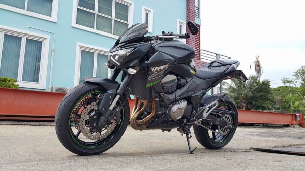 Z800 2014 วิ่ง 9000 กิโล สวยกริ๊บ ไม่ล้มไม่ชนไม่แปะ ขายถูก ต่อรองได้ครับ