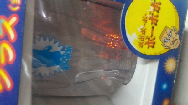 แก้วใส่เครื่องดืมจากญี่ปุ่นของใหม่ ที่มีแสงสีกระพริบและเปลี่ยนสีได้ไปเรื่อยๆ