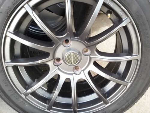 ขายล้อ15 4รู100กว้าง7 พร้อมยาง ปี 13  4 ล้อ