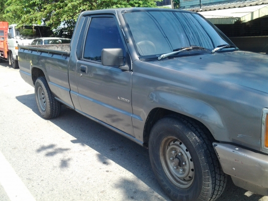 MITSUBISHI L200 เครื่องแน่น สภาพสวย  พวงมาลัยเพาเวอร์  พร้่อมใช้งาน