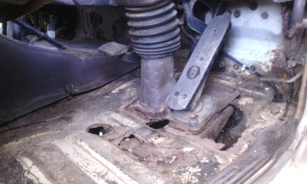 MITSUBISHI FN 527 M 2 เพลา 10 เกีบร์ หัวคัสซี