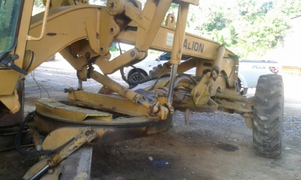 ขายรถเกรด GALION 850B เอกสารเล่มทะเบียน แอร์เย็นฉ่ำ เลี้ยวเอว รถซื้อใหม่มา 7 ปี ราคา 950000