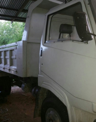 หกล้อ ฮีโน่ FC150 ดั้ม5คิว สภาพดีสวยบางเดิมพร้อมใช้ ทะเบียนพร้อมโอน ราคา 395,000บ ต่อรองได้