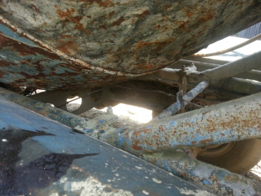 รถ6ลัอโม่ปูน 175แรง FRR12DA..เครื่อง6BG1 ยาง8.25 โม่ตรง ปั่นจากท้ายเครื่อง...