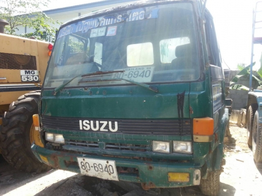 รถ6ลัอโม่ปูน 175แรง FRR12DA..เครื่อง6BG1 ยาง8.25 โม่ตรง ปั่นจากท้ายเครื่อง...