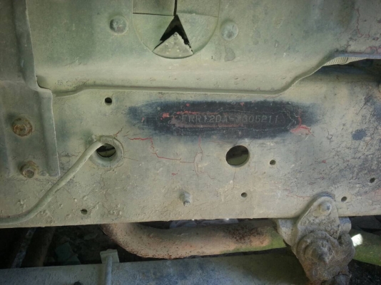 รถ6ลัอโม่ปูน 175แรง FRR12DA..เครื่อง6BG1 ยาง8.25 โม่ตรง ปั่นจากท้ายเครื่อง...