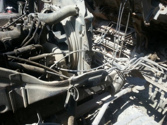 รถ6ลัอโม่ปูน 175แรง FRR12DA..เครื่อง6BG1 ยาง8.25 โม่ตรง ปั่นจากท้ายเครื่อง...