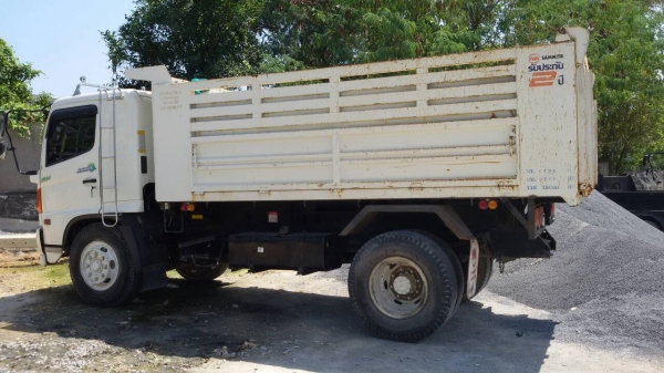 ขายรถบรรทุก 6 ล้อดัมพ์ HINO FG8J 220 แรงม้าปี 2555 ไมล์ 12191 กม.ราคา 1550000