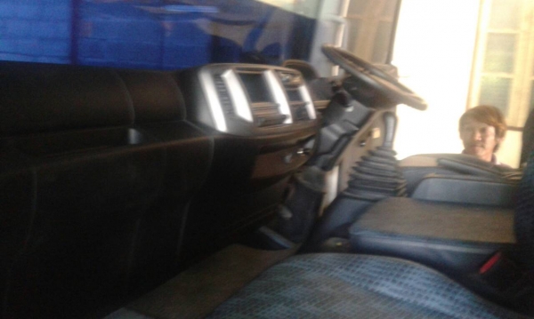 ขายรถบรรทุก 6 ล้อดัมพ์ HINO FG8J 220 แรงม้าปี 2555 ไมล์ 12191 กม.ราคา 1550000