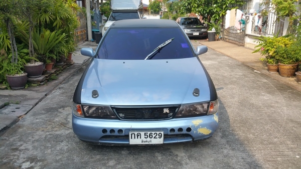 ขายนิสสัน ซันนี่ เครื่องหัวฉีด1.5 เกียร์ธรรมดา แอร์เย็น เอกสารเล่มครบพร้อมโอนคับ