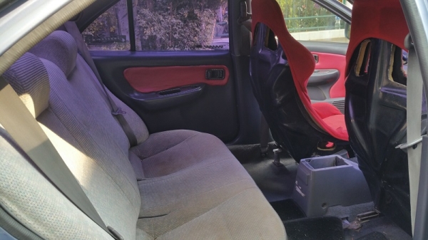 ขายนิสสัน ซันนี่ เครื่องหัวฉีด1.5 เกียร์ธรรมดา แอร์เย็น เอกสารเล่มครบพร้อมโอนคับ